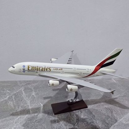 Picture of مجسم طياره امارتيه