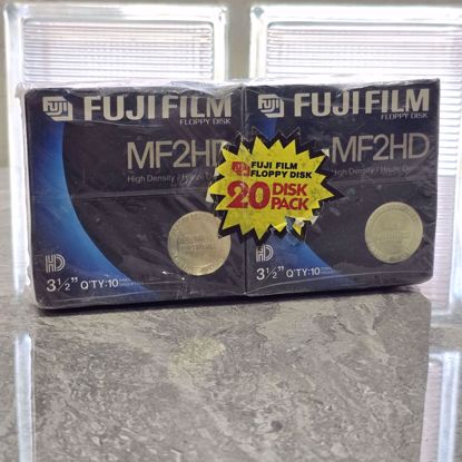 Picture of علبتين فلوبي ديسك غير مستخدمه على بندهم 