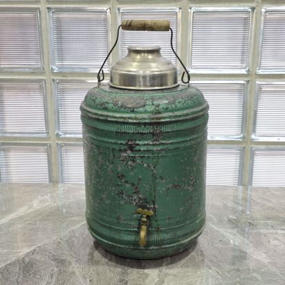 Picture of مطاره ماي قديمه حجم كبير حديد