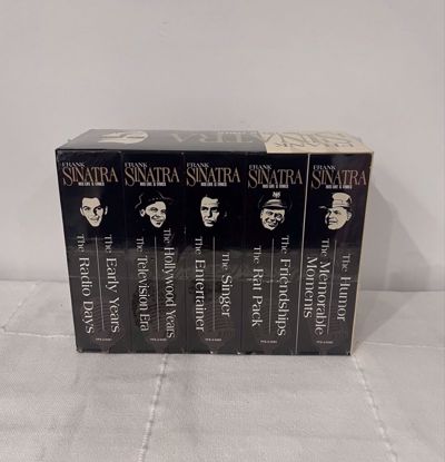 Picture of ١٠ اشرطه frank sinatra جديد